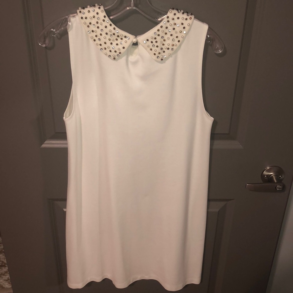 White Dress. Size Medium - Picture 2 of 2